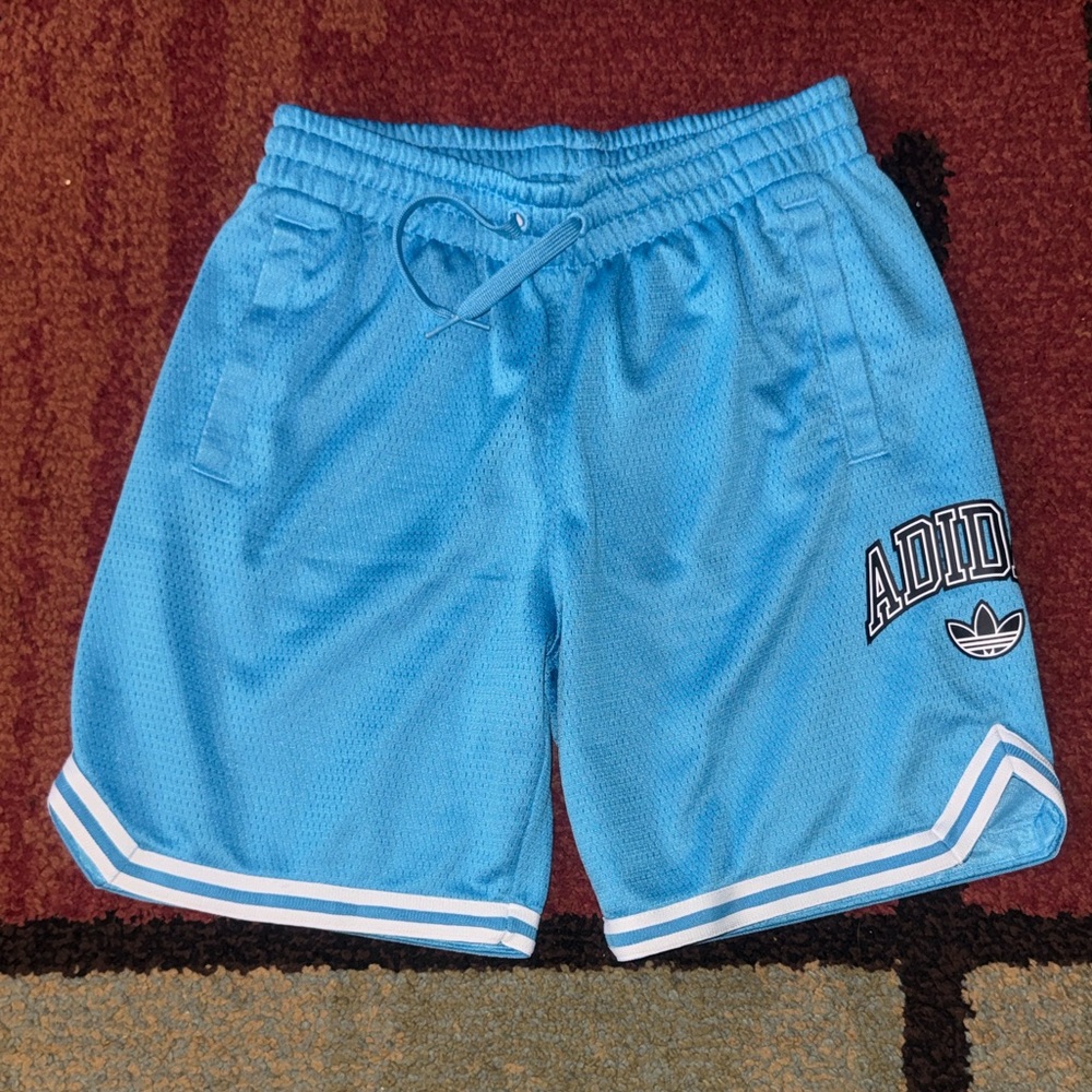 Boys Adidas ORIGINALS‎ shorts
